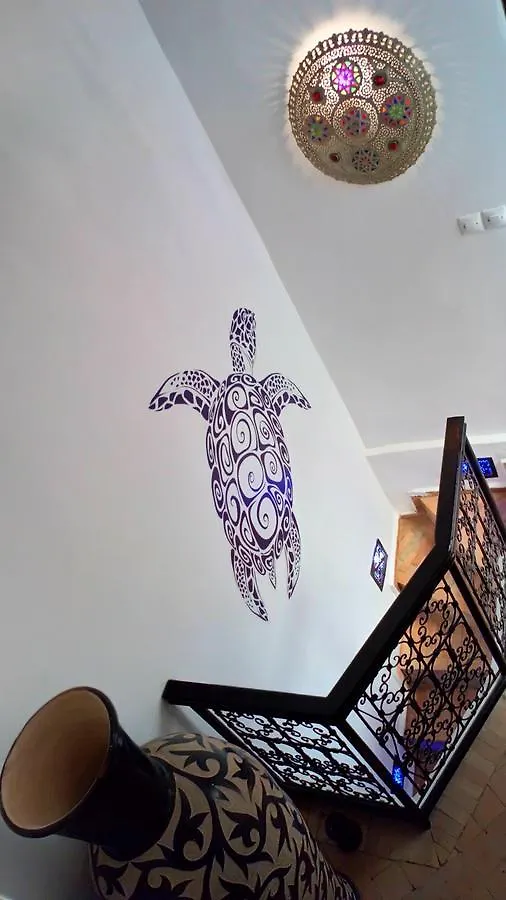 Riad La Tortue Bleue Marrakesh Bed & Breakfast